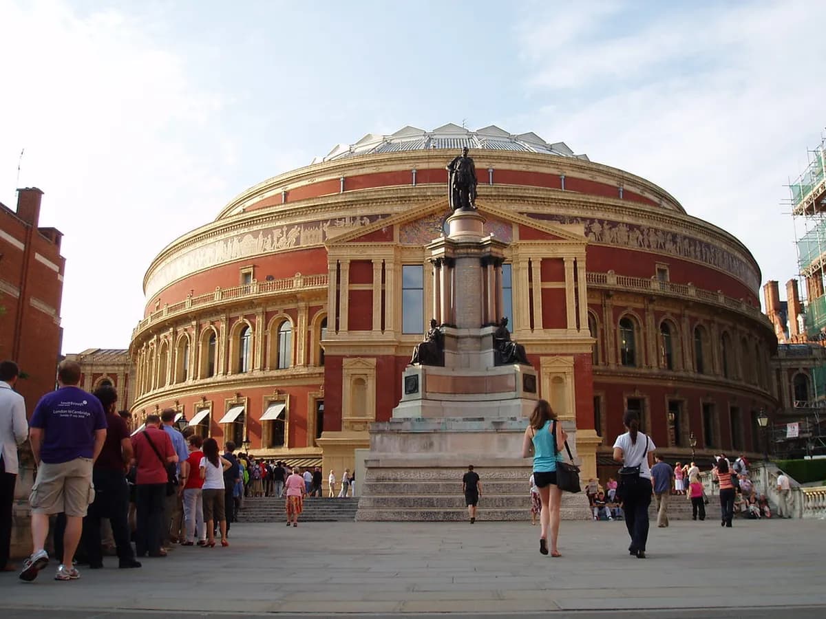 ADE Tickets 2026: Official Guide to Prices and Booking